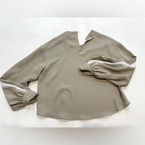 XS Tan Express Silky Blouse - Picture 2 of 4